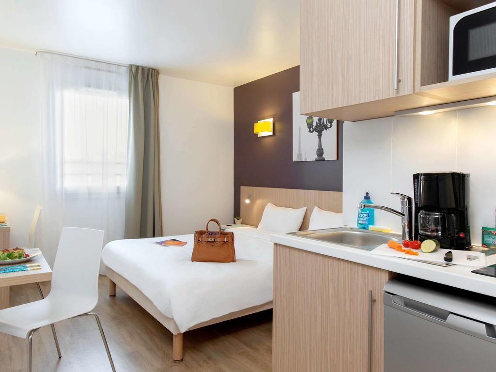 Monolocale Ampio con 1 Letto Matrimoniale (2 Adulti)